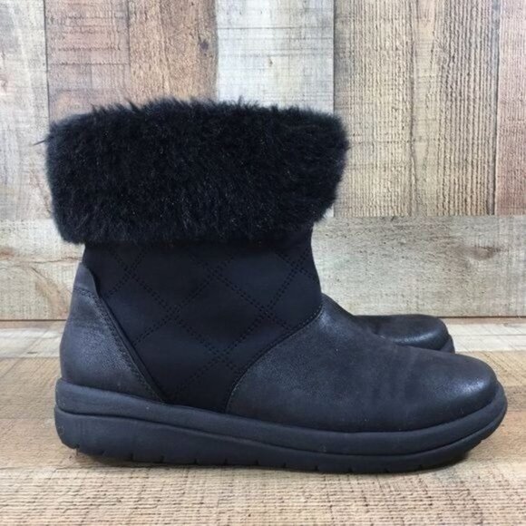 Clarks Cloudsteppers Ankle Booties Winter Boots Womens 7 Slip On Boots - Picture 1 of 11